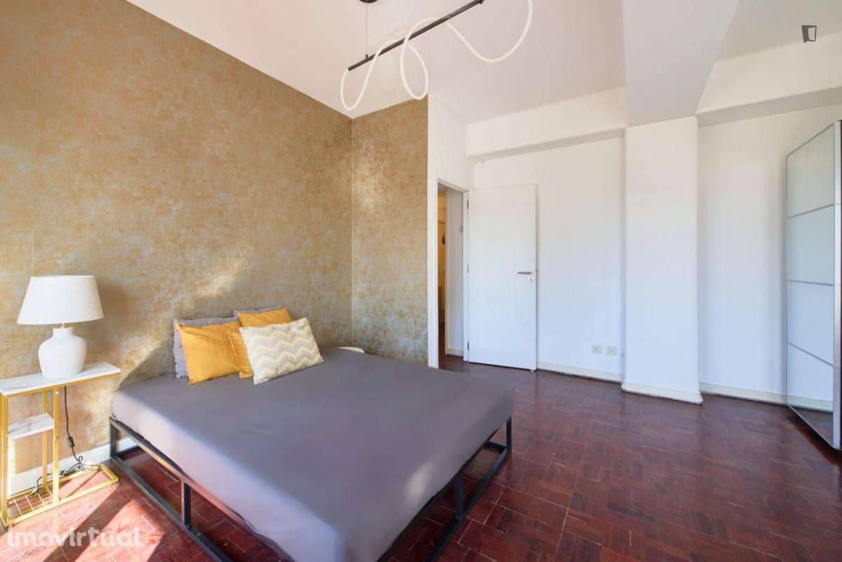 Quarto - localizado em Roma-Areeiro Lisbon - Grande imagem: 5/36