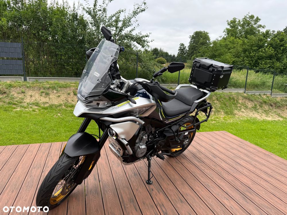 CFMoto 800MT Touring - 4