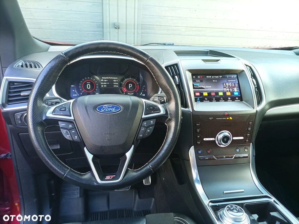 Ford Edge - 16