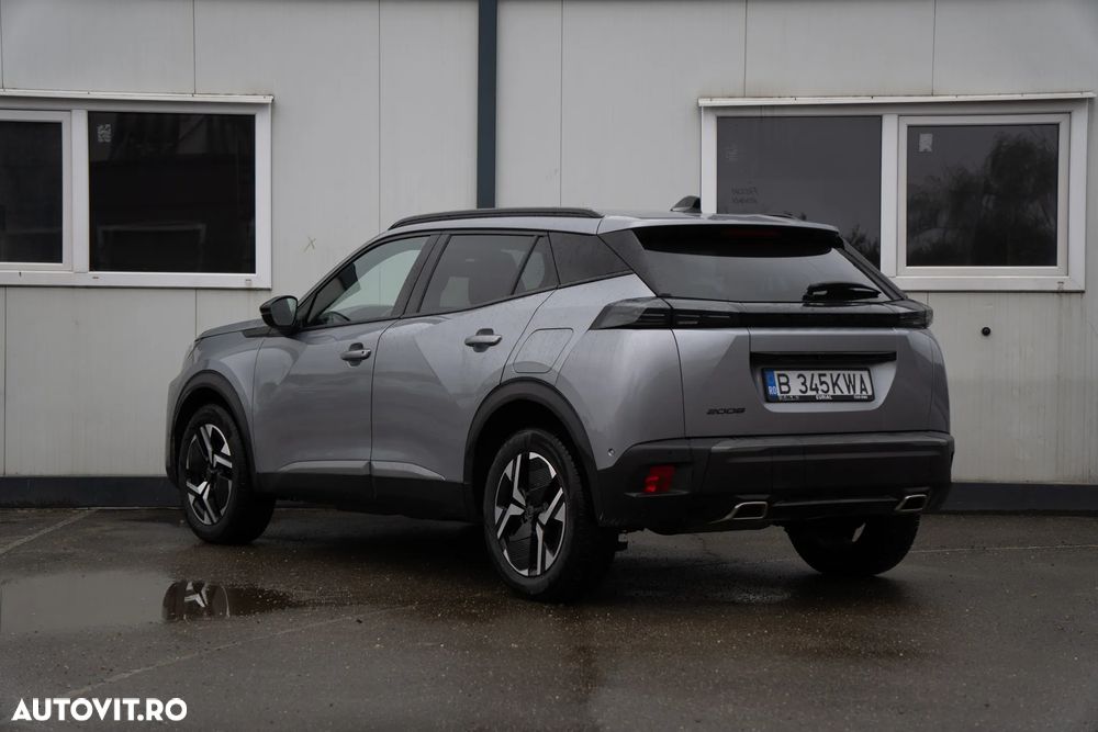 Peugeot 2008 1.2 L PureTech STT EAT8 Allure - 4