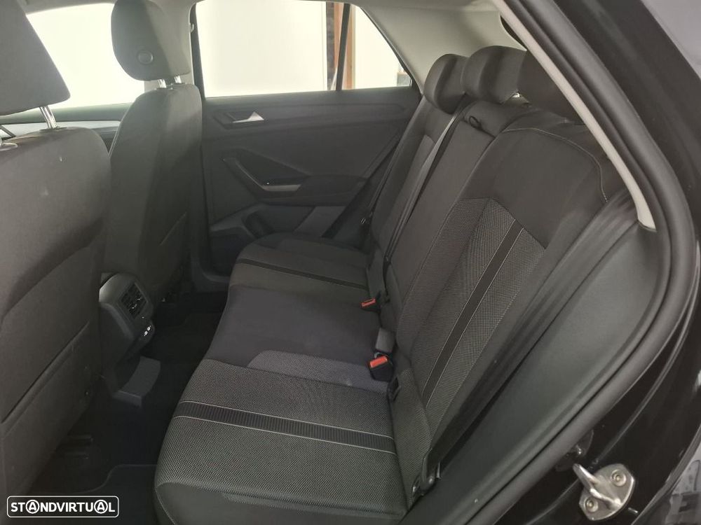 VW T-Roc 1.0 TSI Life - 13