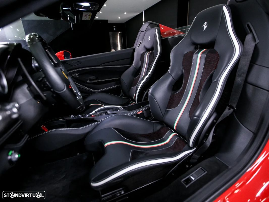 Ferrari F8 Tributo Spider - 11
