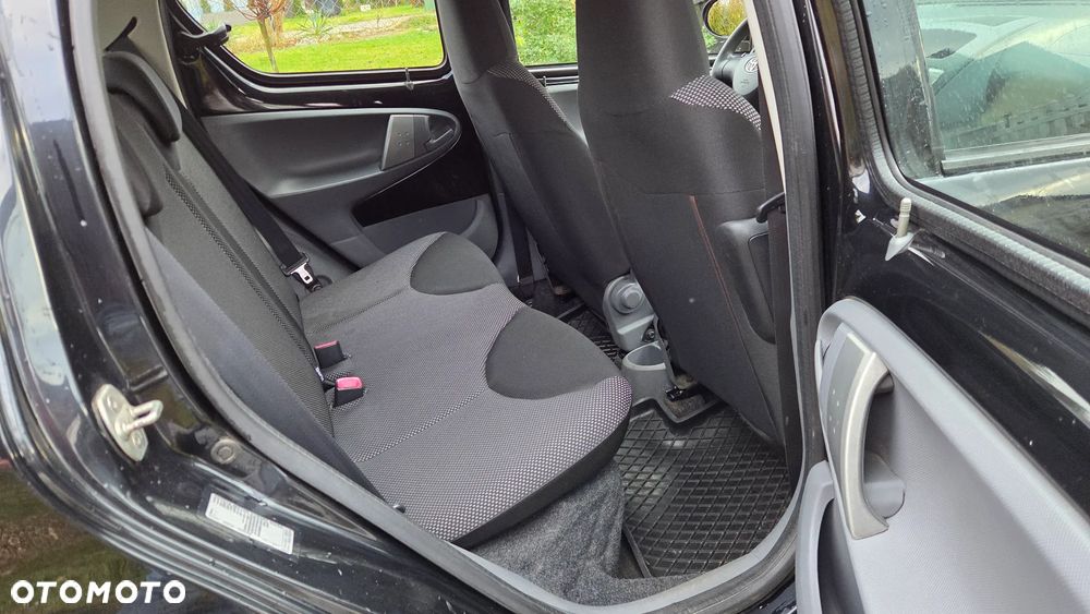 Toyota Aygo 1.0 VVT-i Sol MM - 6