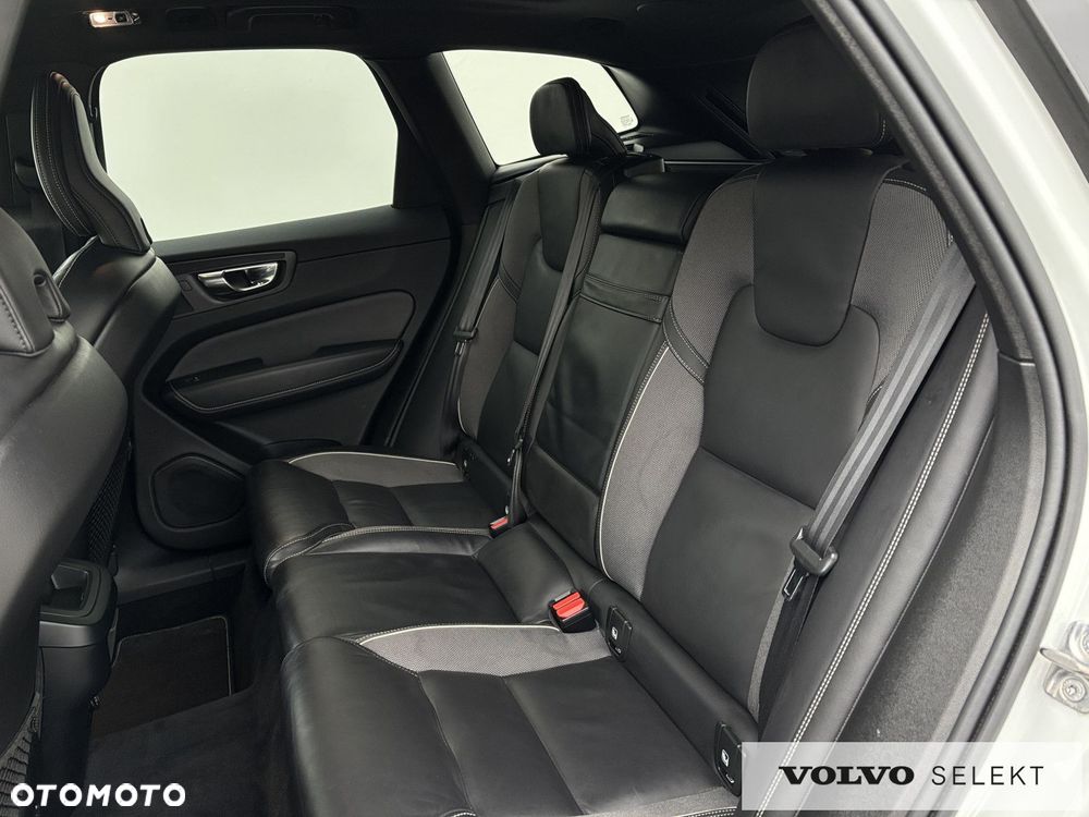 Volvo XC 60 - 22