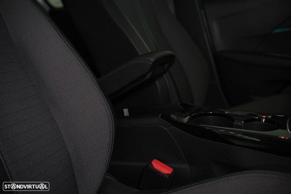 Peugeot 208 1.2 PureTech Allure - 23
