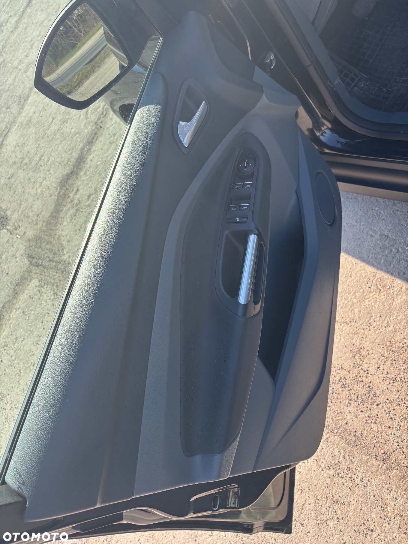 Ford Grand C-MAX - 23