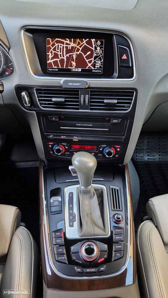 Audi Q5 2.0 TDI Sport S-tronic - 11