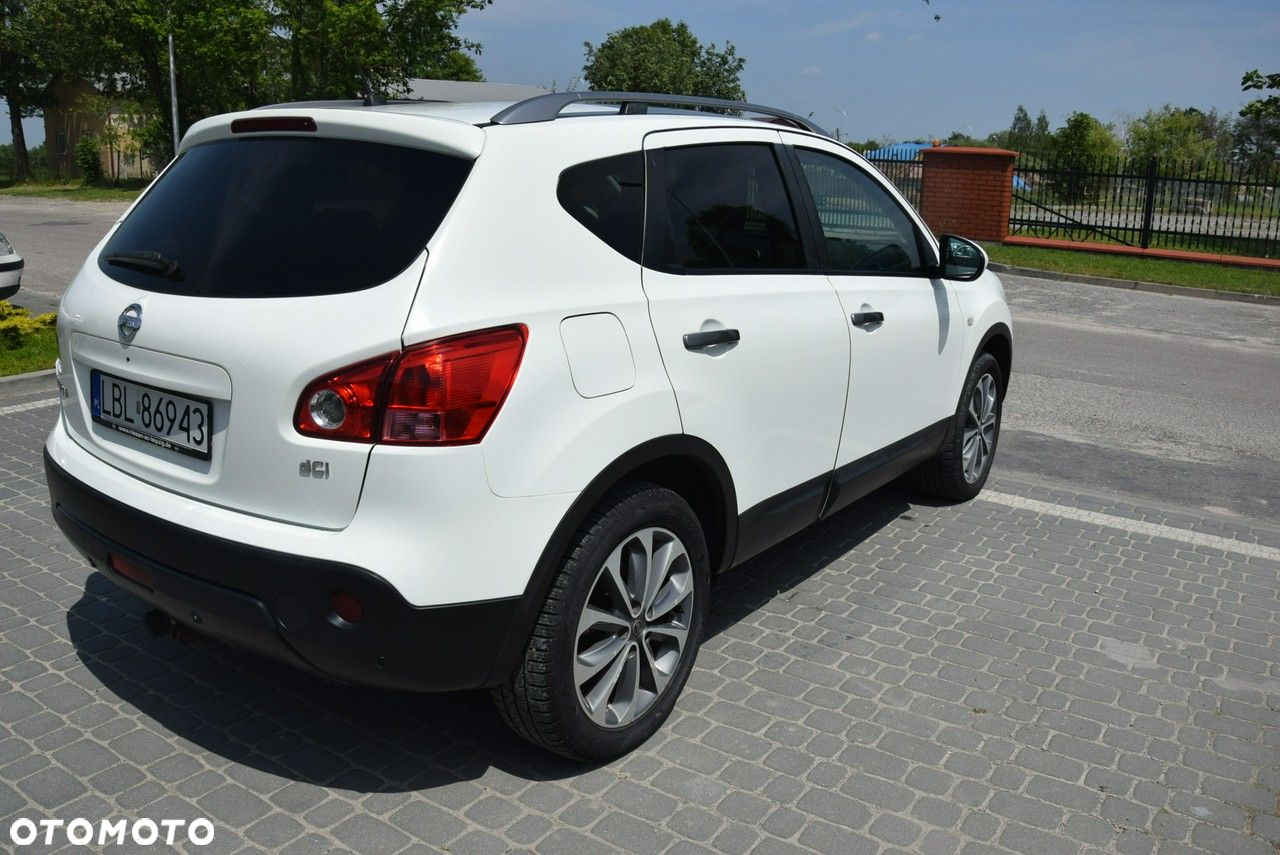 Nissan Qashqai 2.0 dCi 4 x 4 DPF lounge - 11