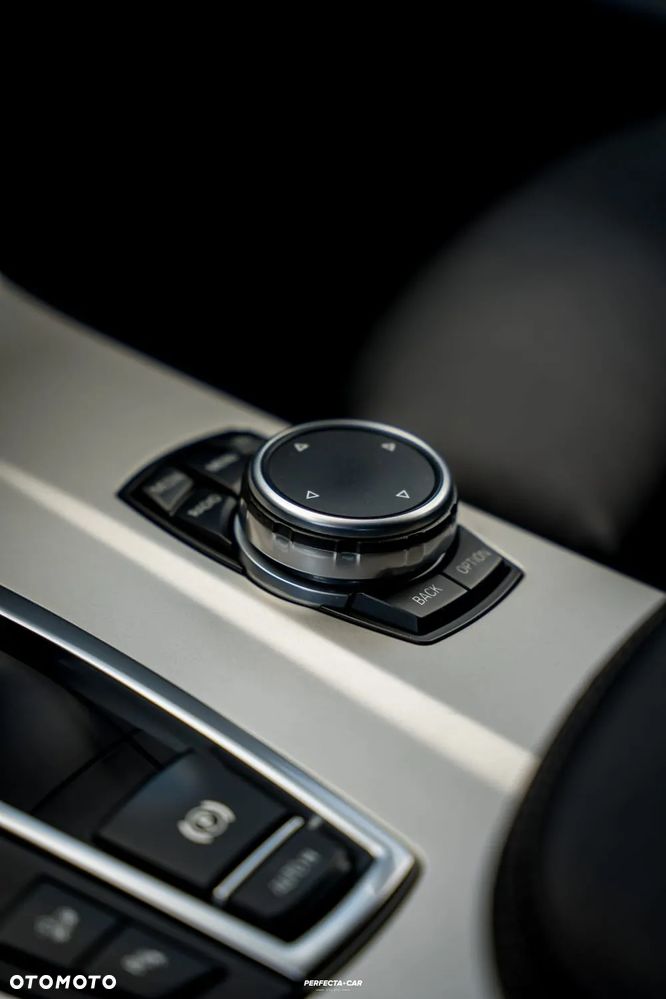 BMW X3 xDrive20d - 11