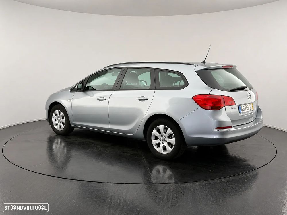 Opel Astra Sports Tourer - 2