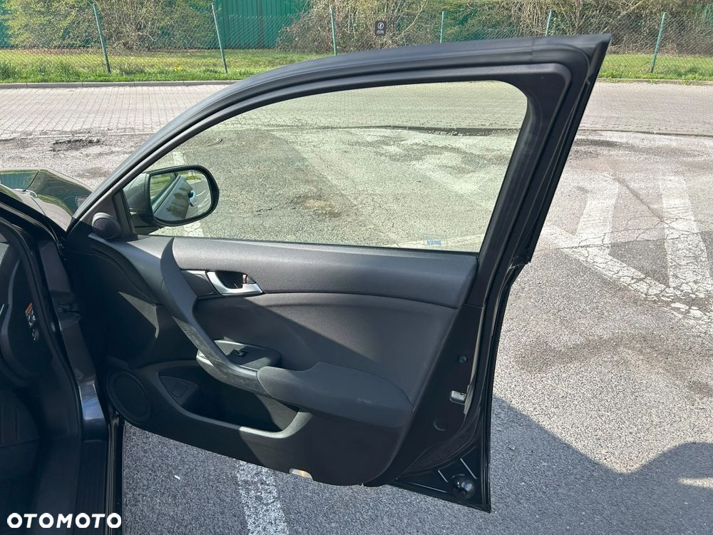 Honda Accord 2.0 Lifestyle - 12