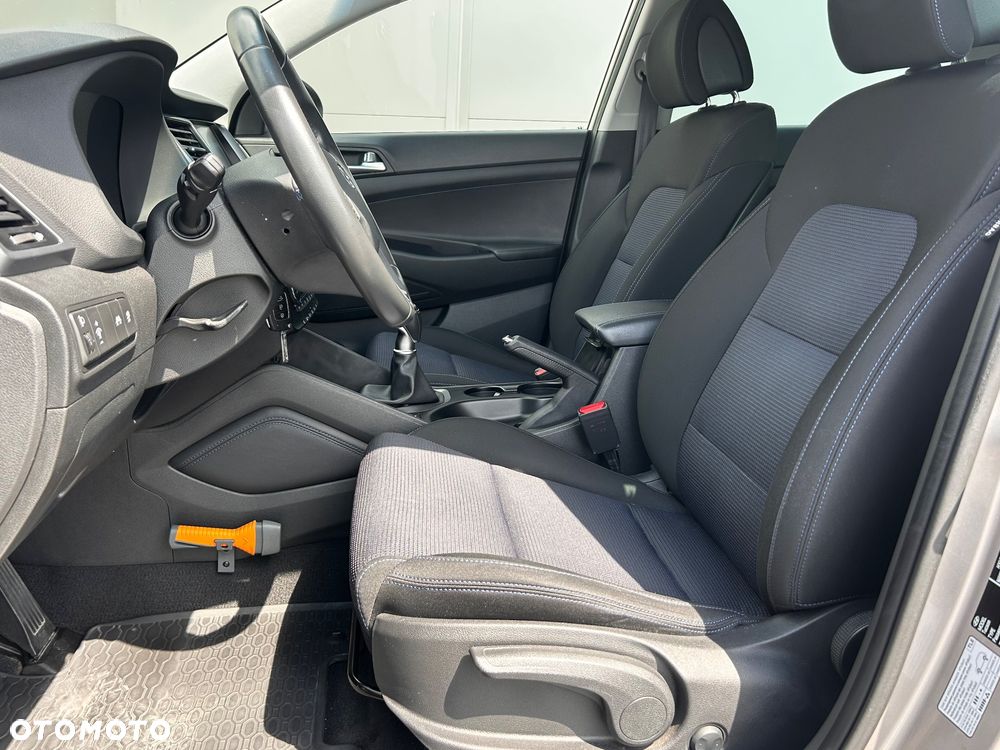 Hyundai Tucson 1.6 GDI BlueDrive GO 2WD - 18