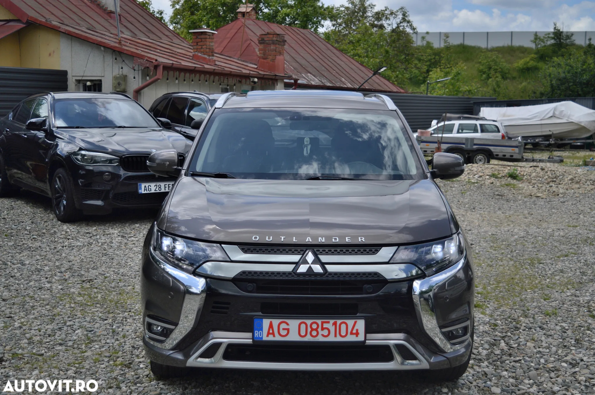 Mitsubishi Outlander 2.4 4WD Plug-In Hybrid - 8