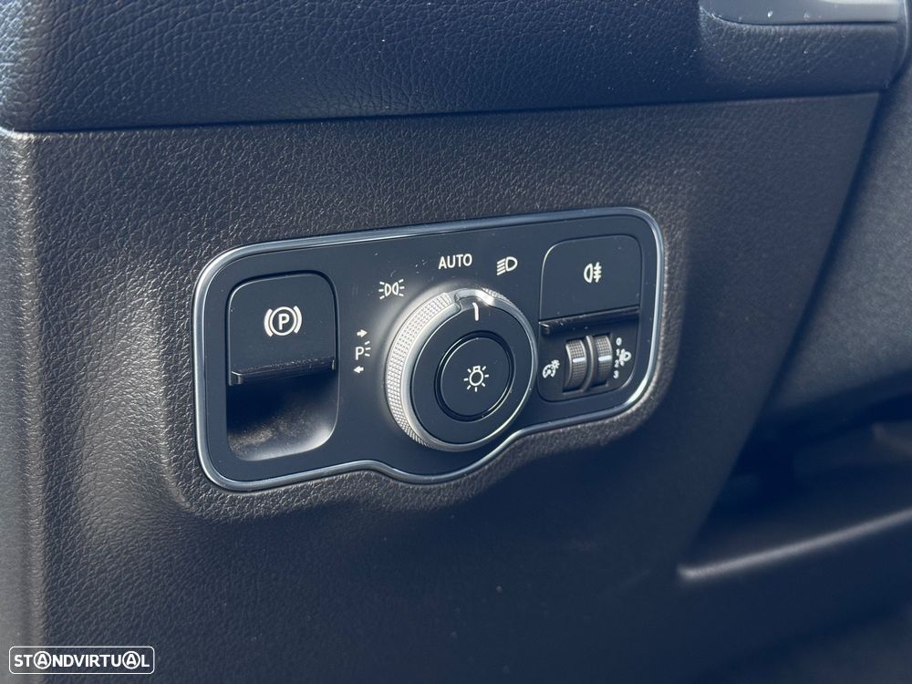 Mercedes-Benz GLB 180 d 8G-DCT Progressive - 16