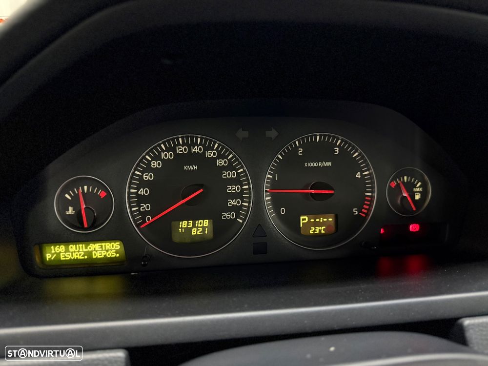 Volvo XC 90 2.4 D5 5L Nivel 3 Geartronic - 18