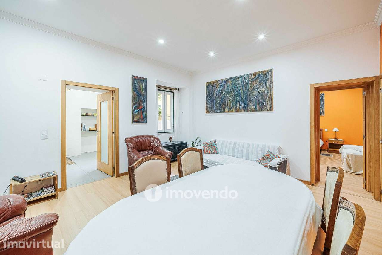 Apartamento T3 remodelado, mobilado e equipado, no centro de Lisboa - Grande imagem: 2/44