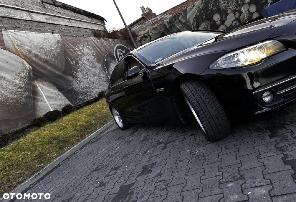 BMW Seria 5 520d xDrive - 3