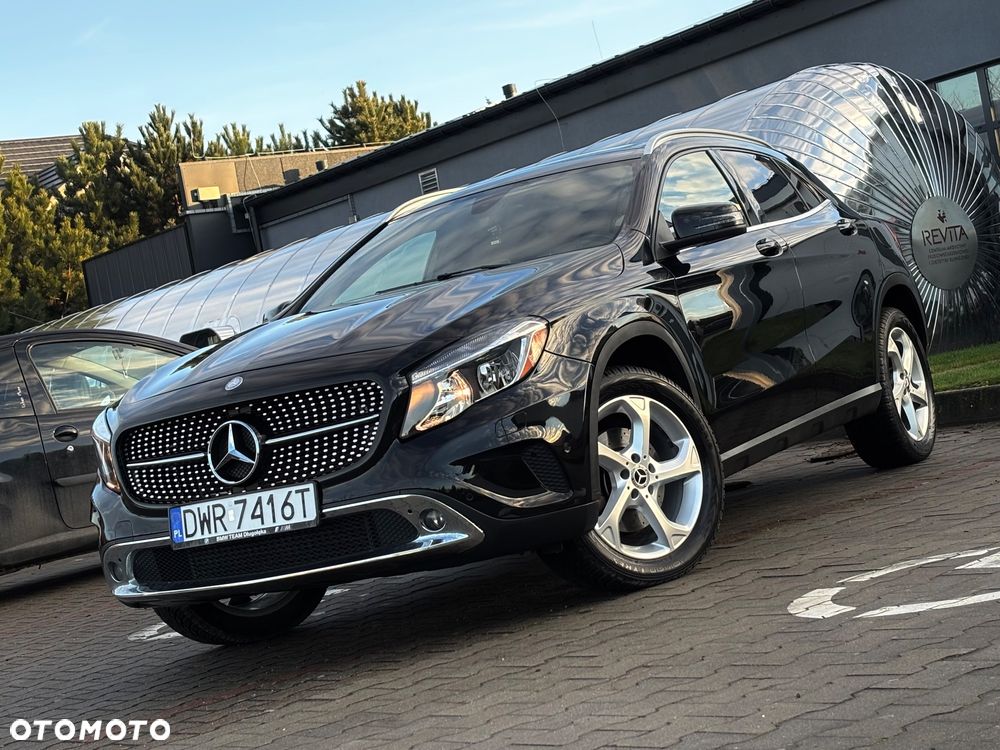 Mercedes-Benz GLA 250 4Matic 7G-DCT UrbanStyle Edition - 1