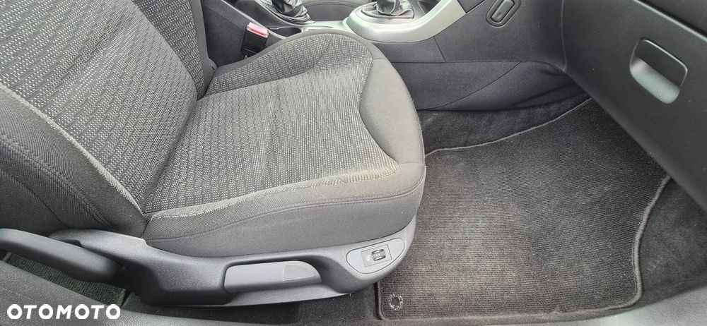 Peugeot 308 HDi FAP 140 Family - 19