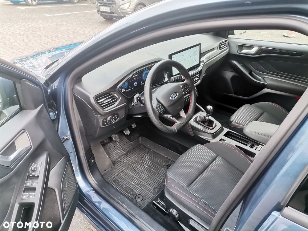 Ford Focus 1.0 EcoBoost ST-Line X - 14