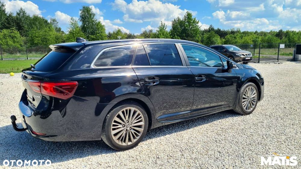 Toyota Avensis - 34