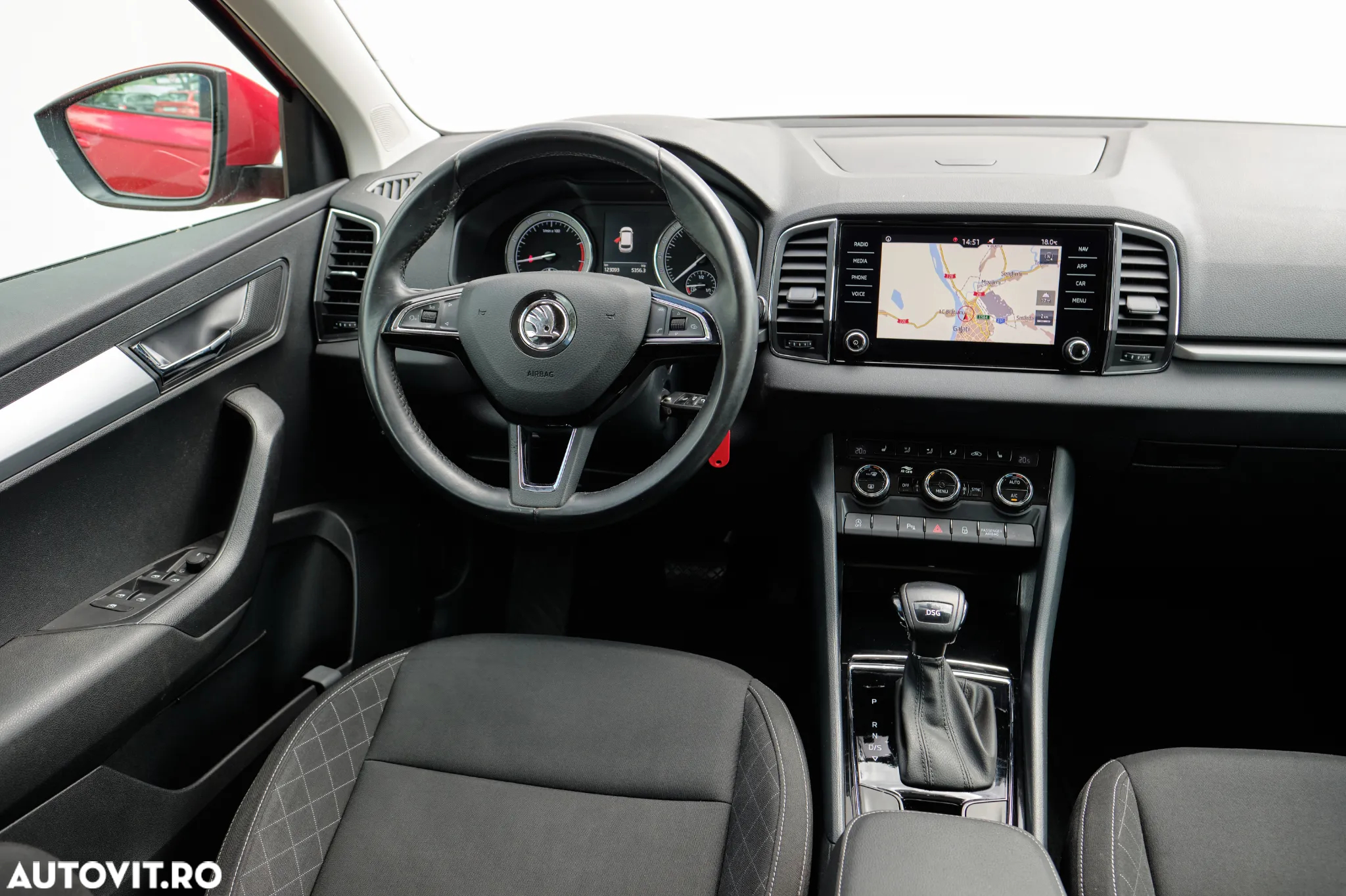 Skoda Karoq 1.5 TSI DSG Selection - 30