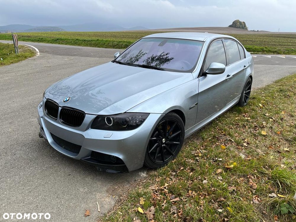 BMW Seria 3 330d xDrive - 5