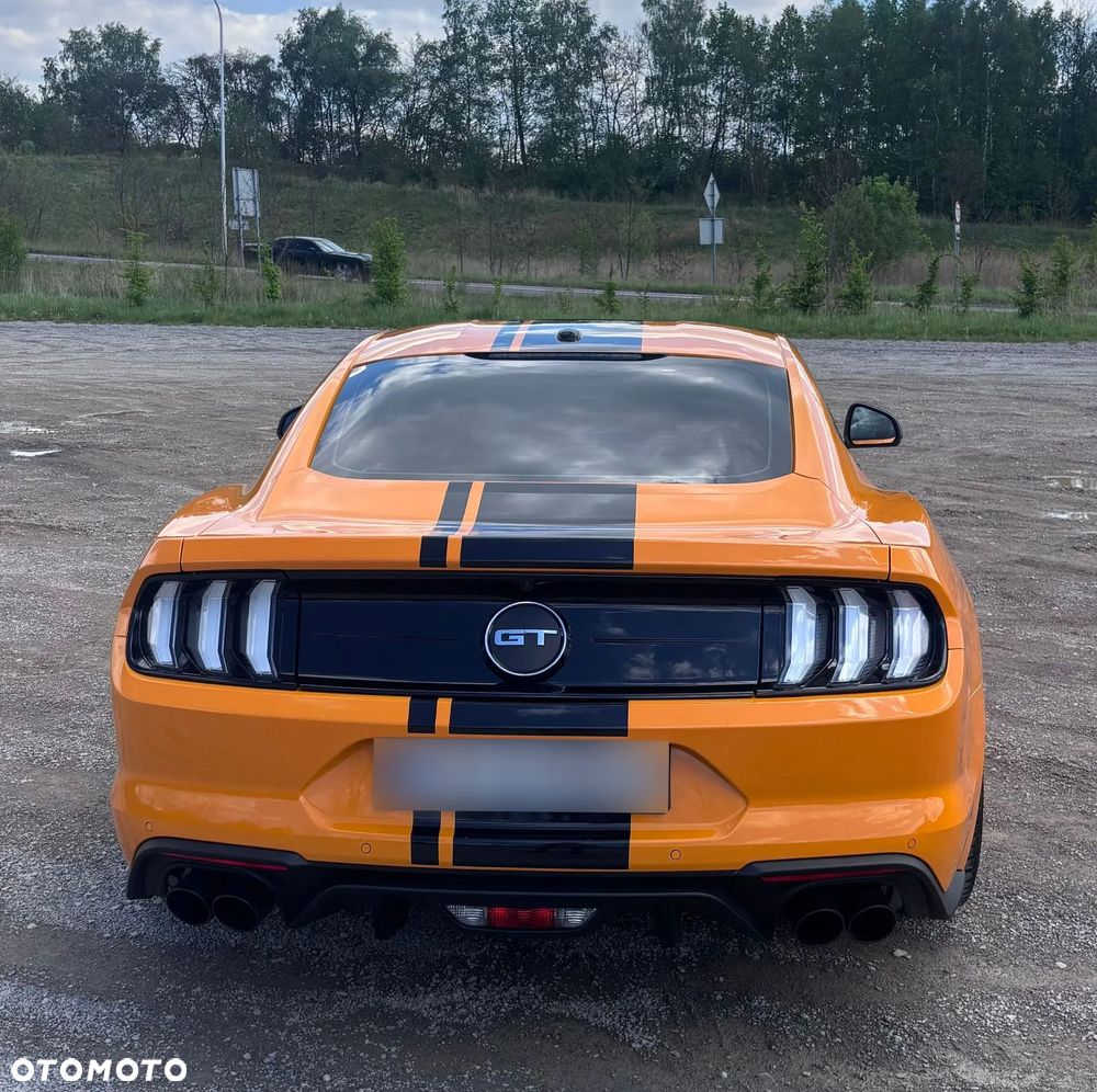 Ford Mustang - 8