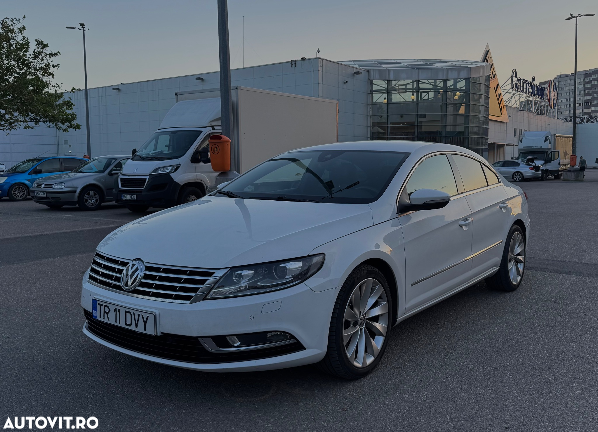 Volkswagen Passat CC 2.0 TDI BlueMotion Technology - 2
