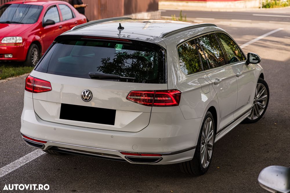 Volkswagen Passat Variant 2.0 TDI DSG R Executive - 4