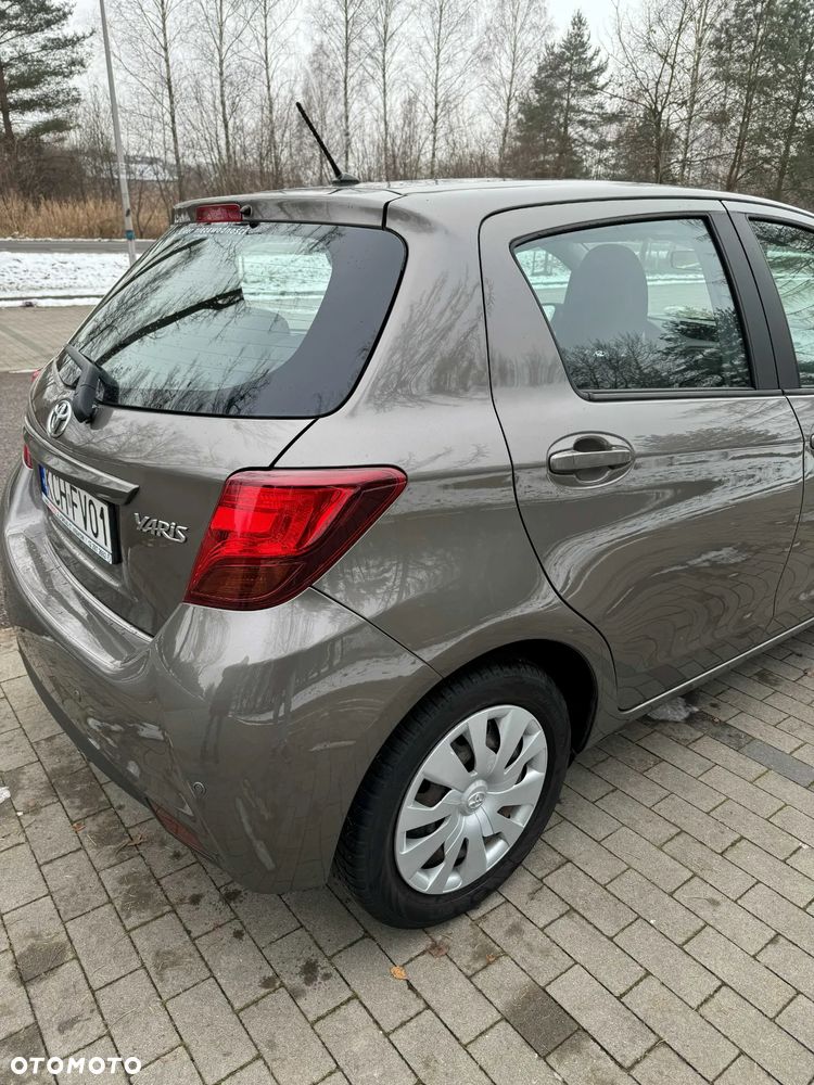 Toyota Yaris 1.0 Active EU6 - 3