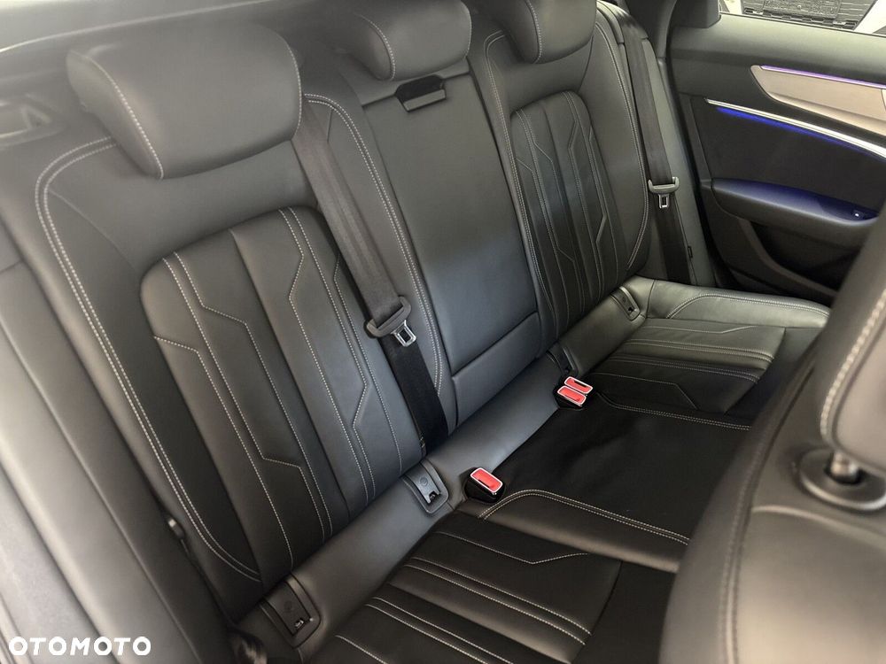 Audi A6 Avant - 32