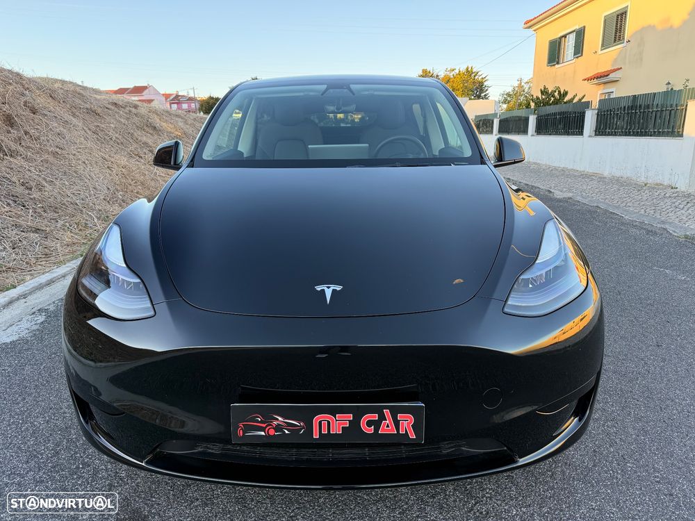 Tesla Model Y 2023 photo 2