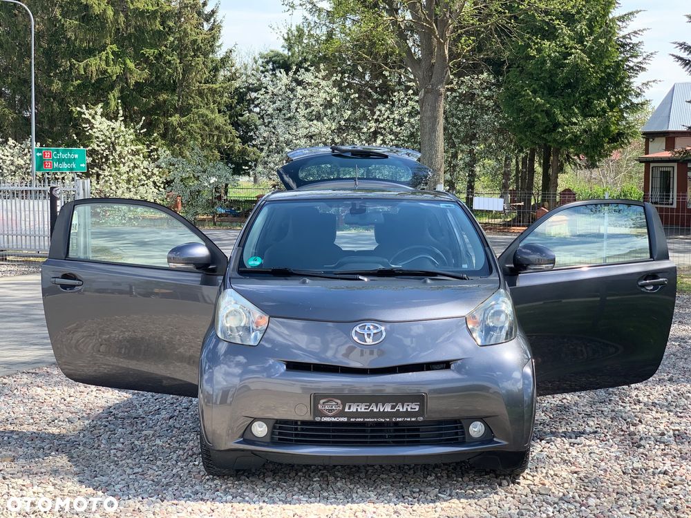 Toyota iQ - 32