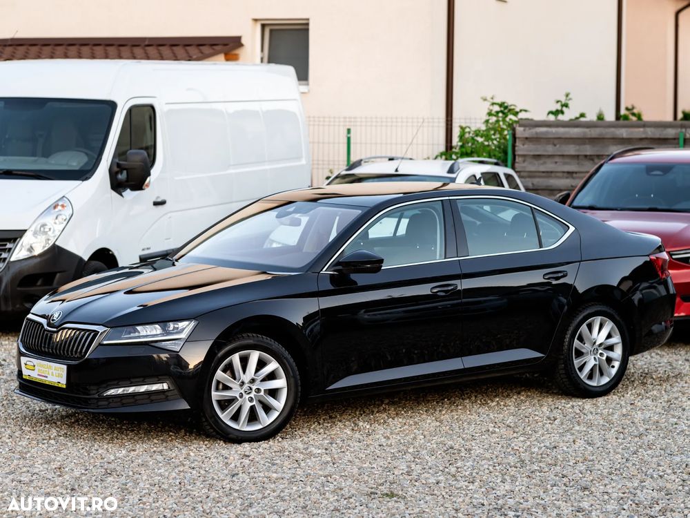 Skoda Superb 2.0 TDI DSG Style - 4