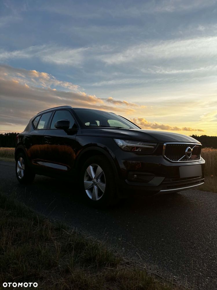 Volvo XC 40 T3 Momentum Pro - 4