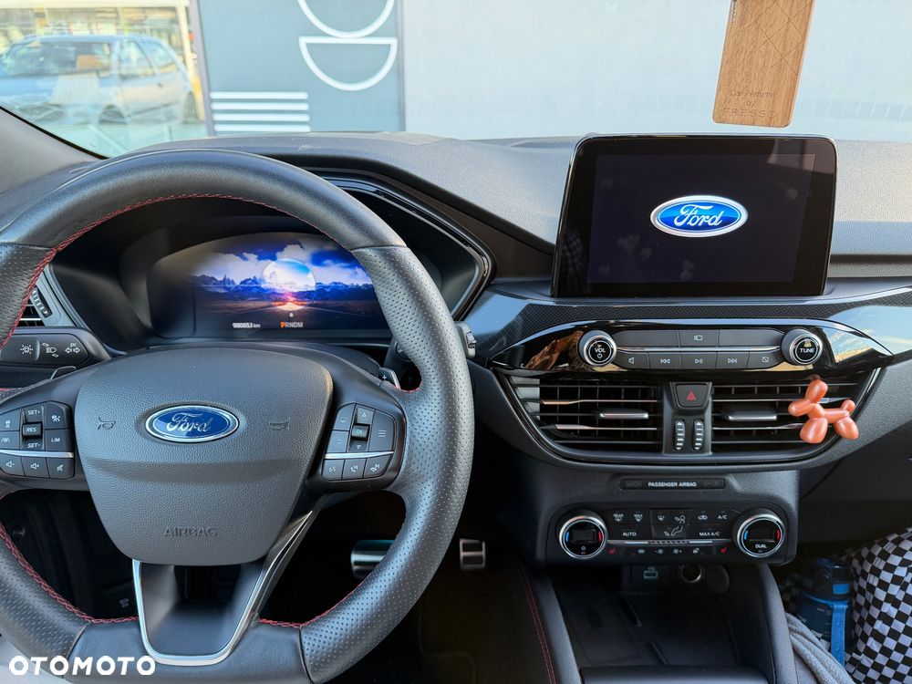 Ford Kuga - 20