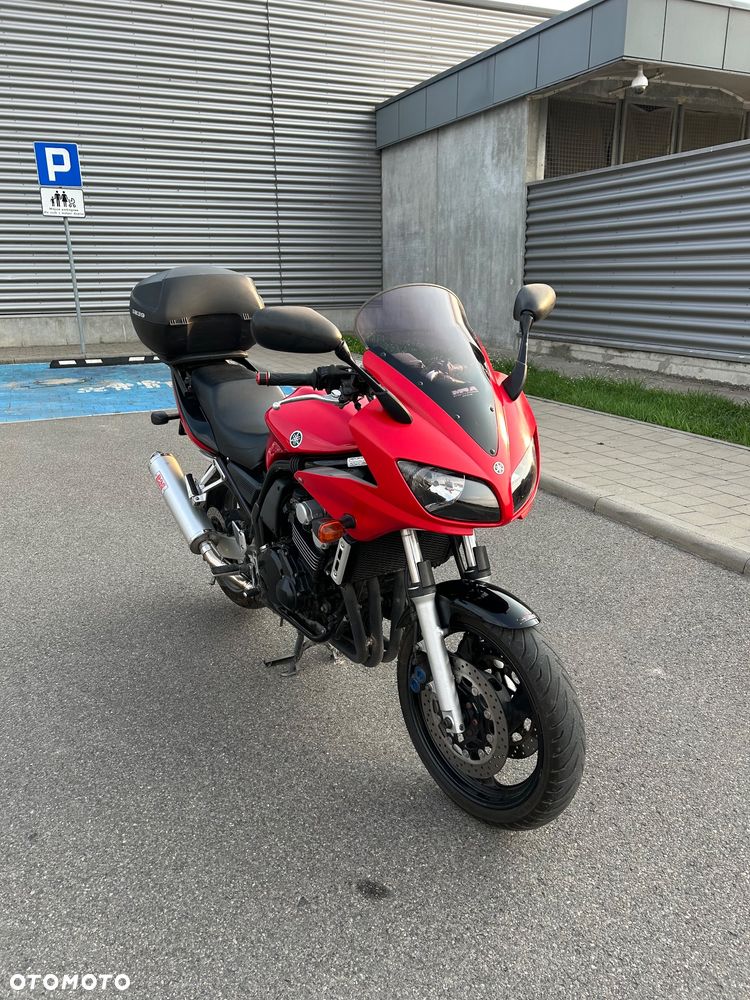 Yamaha FZS - 2