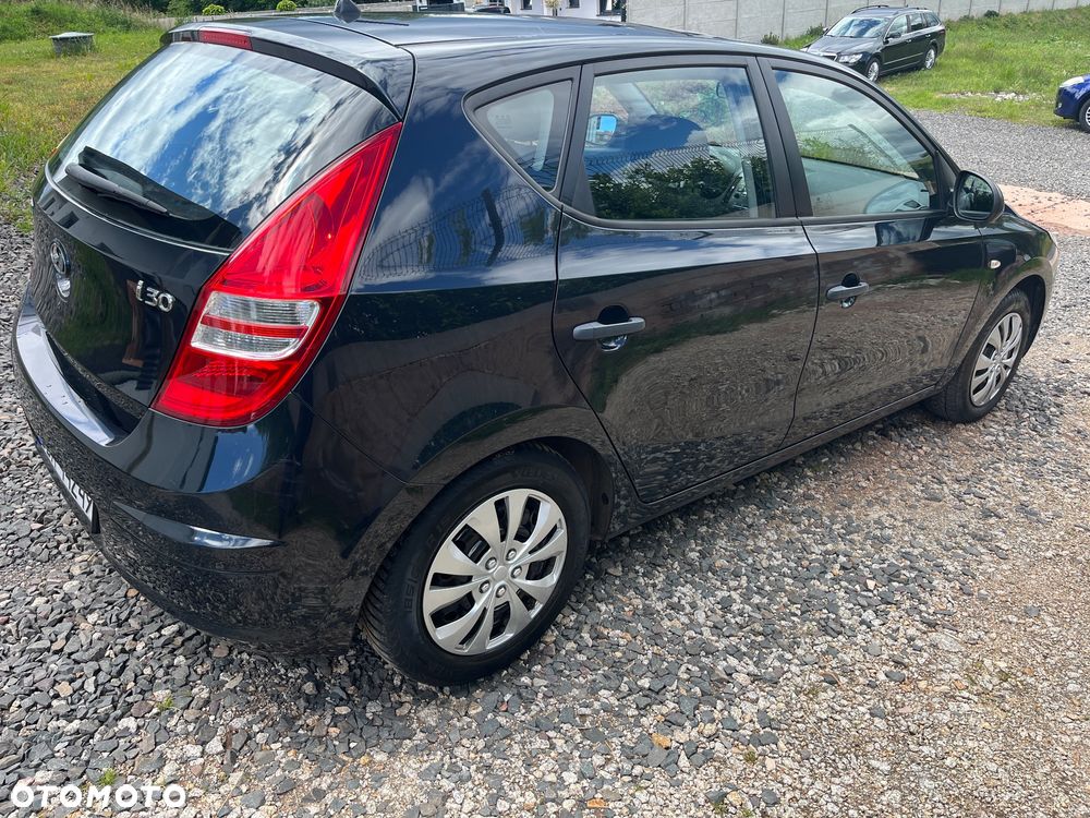 Hyundai i30 1.4 Blue Comfort - 9