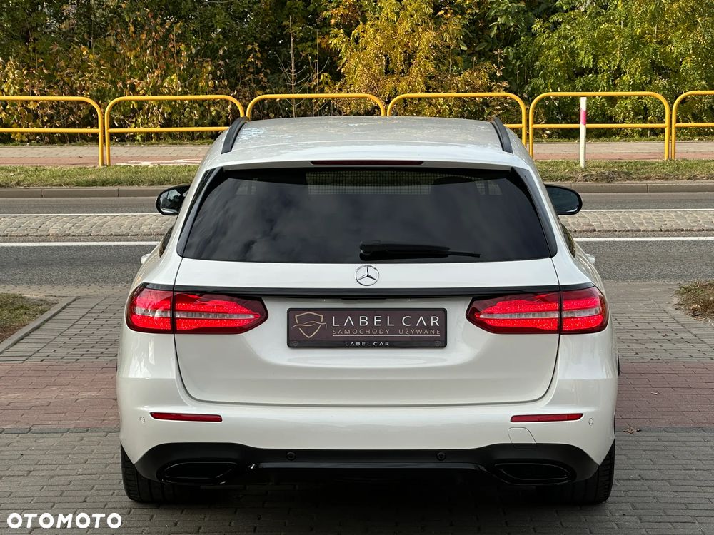 Mercedes-Benz E-Class 2019 photo 5