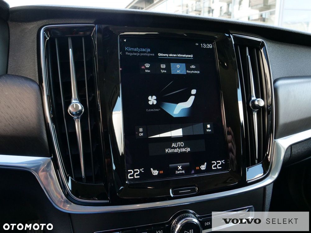 Volvo V90 Cross Country - 25