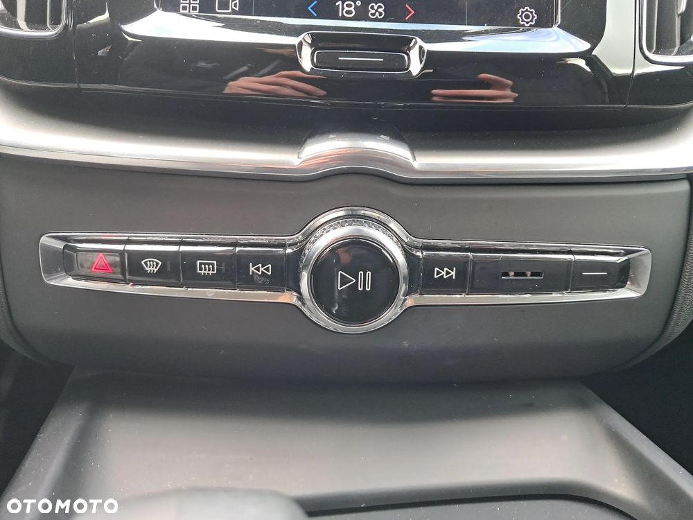 Volvo XC 60 B4 B Core - 24