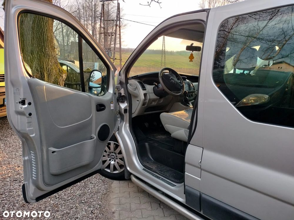 Opel vivaro - 27