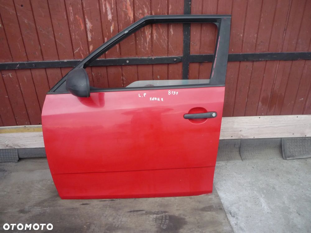 SKODA FABIA II DRZWI PRZEDNIE LEWE 8151