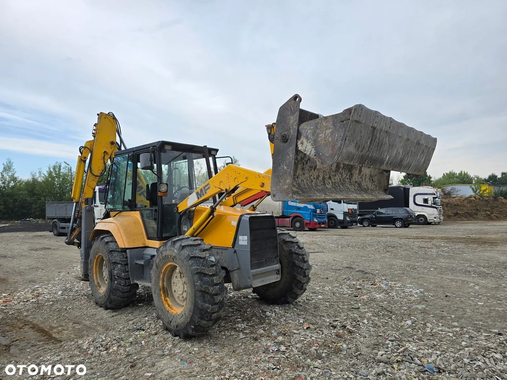 Massey Ferguson MF 900 * 5,700 mth * Krokodyl * Długi teleskop * Zamiana * Opony 80% * - 1