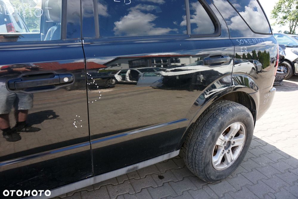 DRZWI TYLNE LEWE SORENTO I EB  CZARNY KIA 2002-2007 - 4