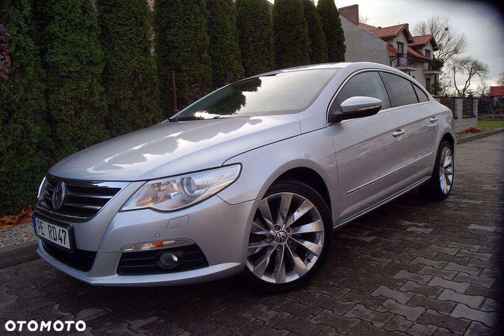 Volkswagen Passat CC - 16