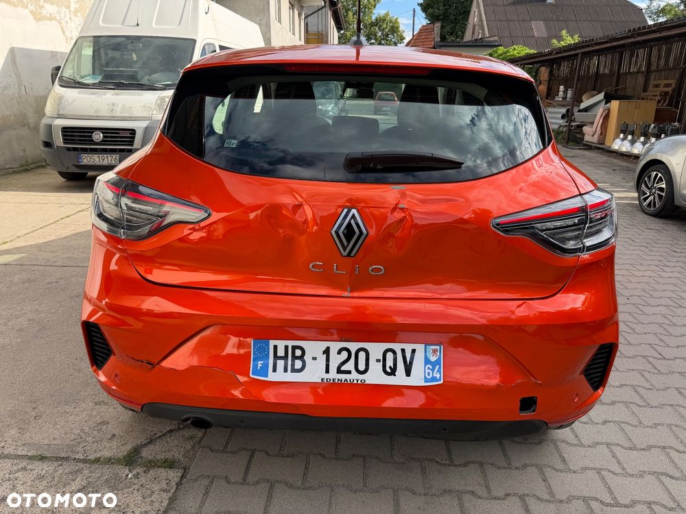 Renault Clio - 31