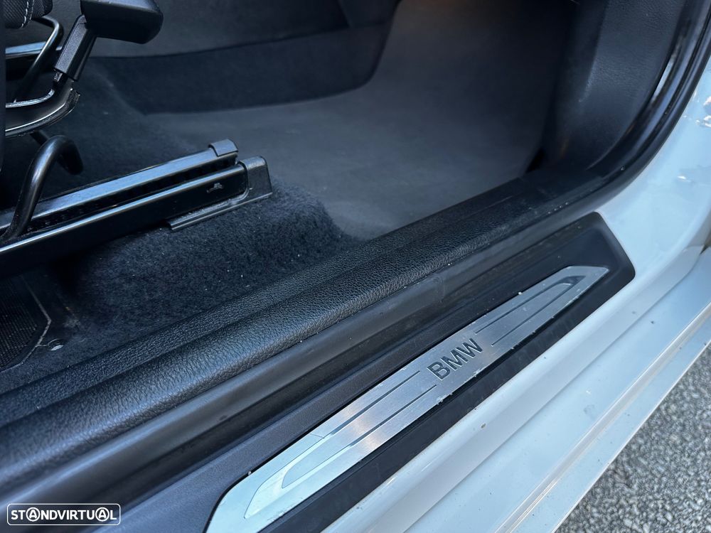 BMW 216 Gran Tourer - 12