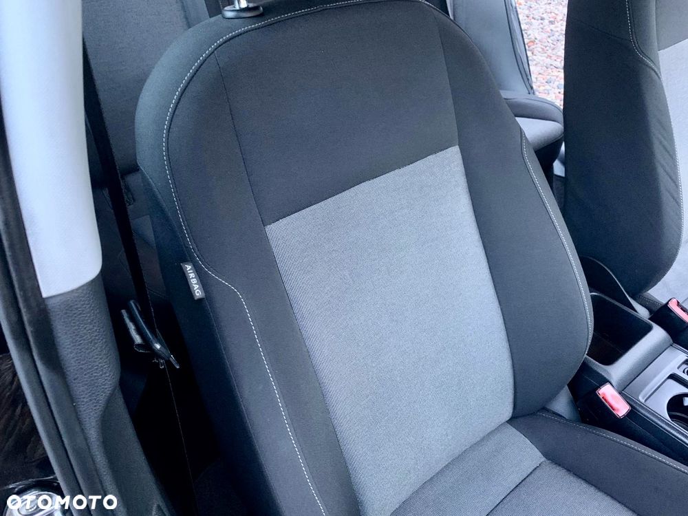 Volkswagen Golf 1.2 TSI BMT Trendline - 31